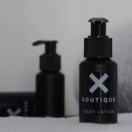 Boutique X Pueblo, 3* 贝纳尔马德纳