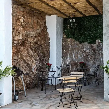 酒店 Boutique X Pueblo, 贝纳尔马德纳